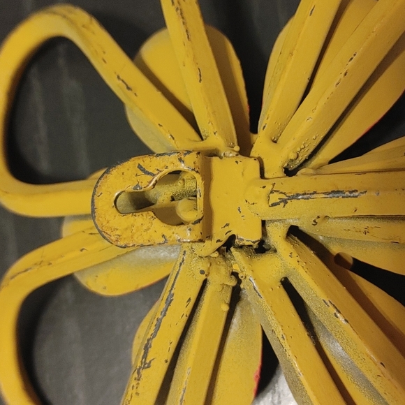 🌸Adorable Metal Bird & Flower Hook🌸 - Picture 7 of 7